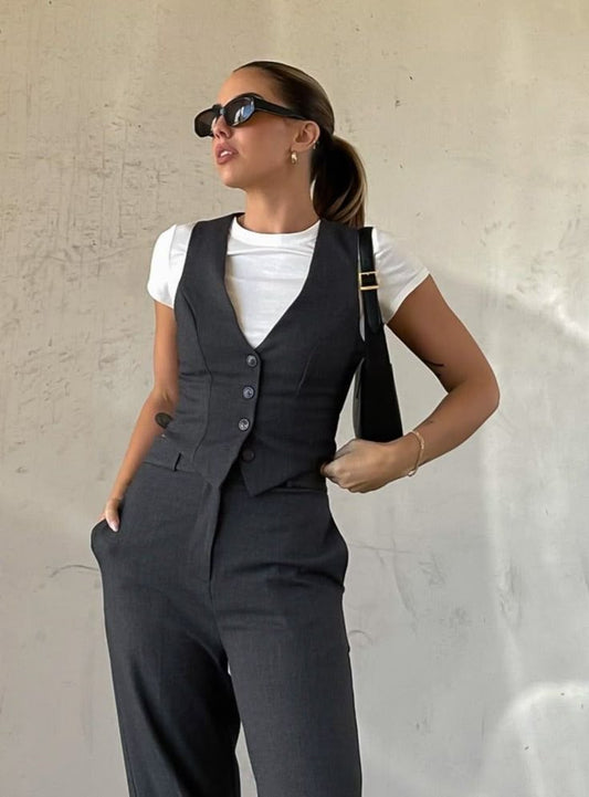 Styling Tips: How to Create the Perfect Outfit with Blazers and Vests